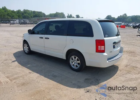 2008 Chrysler Town & Country Lx из США, поврежденный, VIN 2A8HR44H28R750557